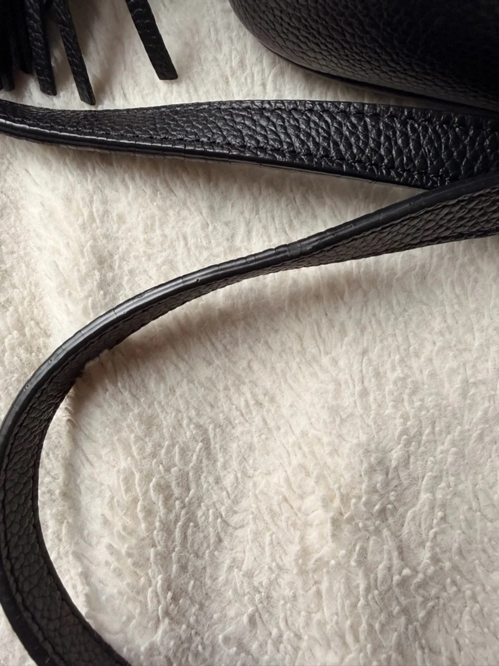 Gucci Black Pebbled Leather Disco Crossbody with Tassel - Picture 15 of 16